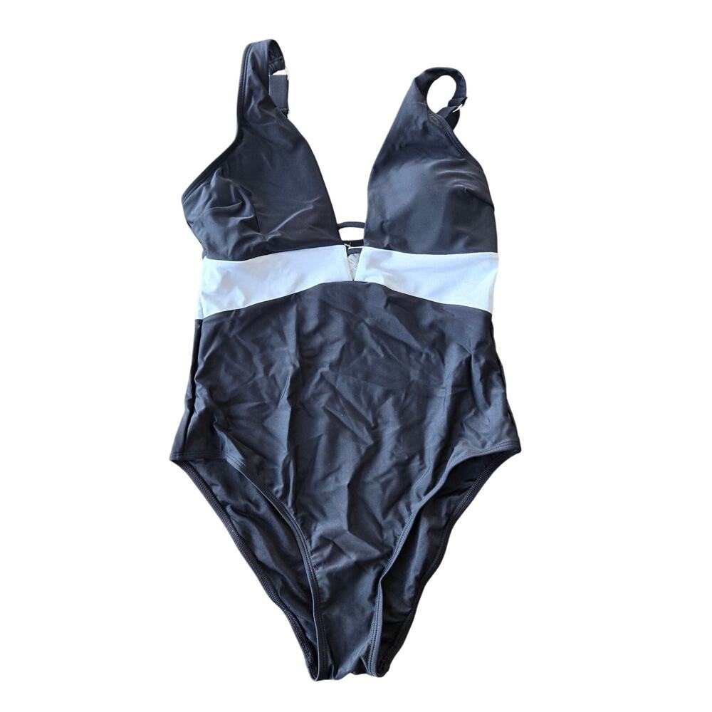 Cupshe Cutout Color Block O Ring One Piece Swimsuit Size M NWT